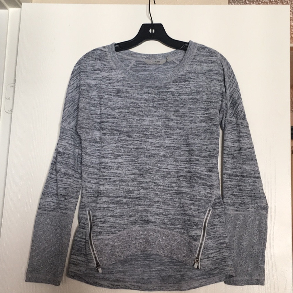 Gray shark bite knit top, Athleta, size XS